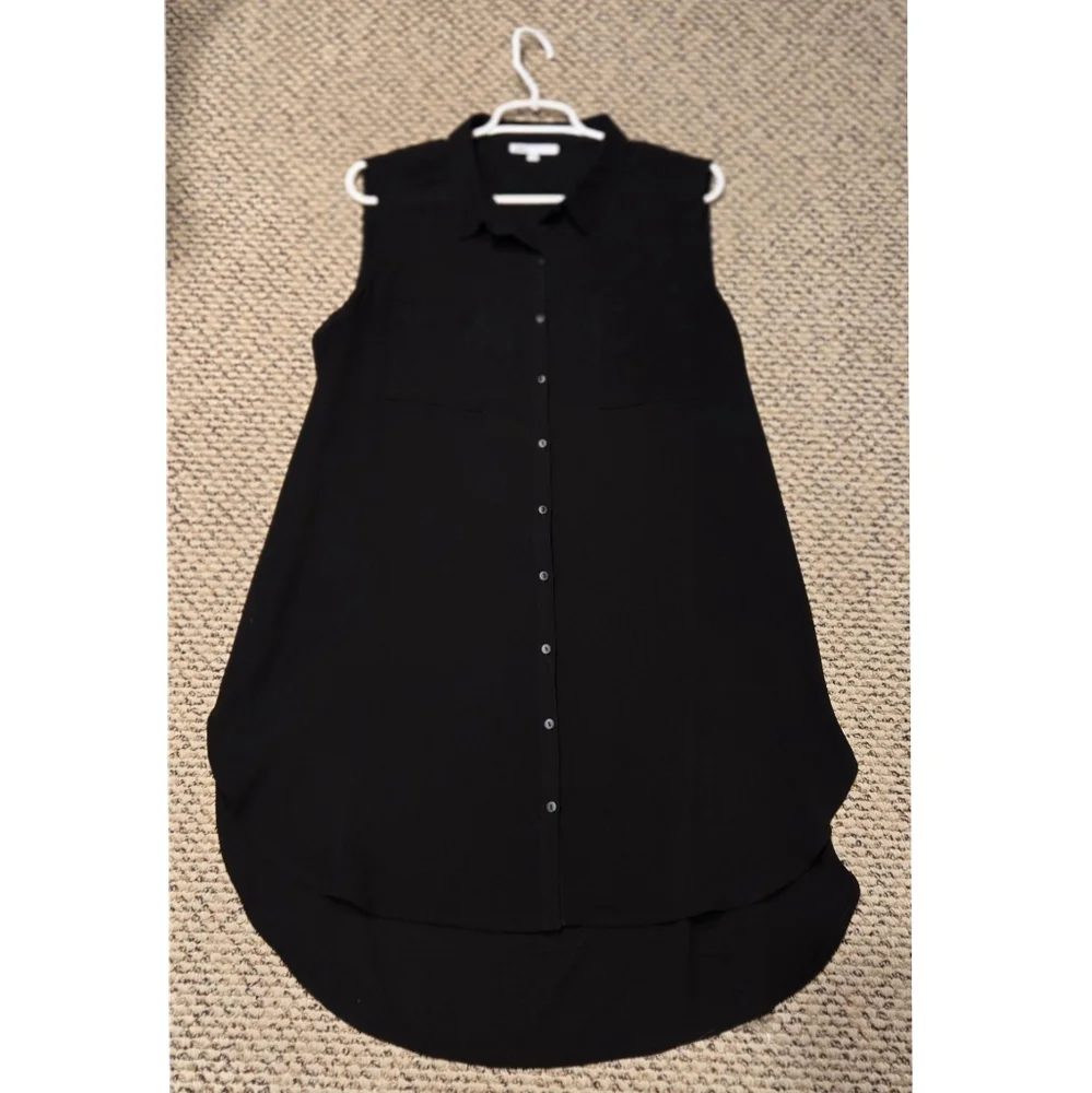 DR2 Sheer Sleeveless Tunic Button Down - Picture 2 of 5